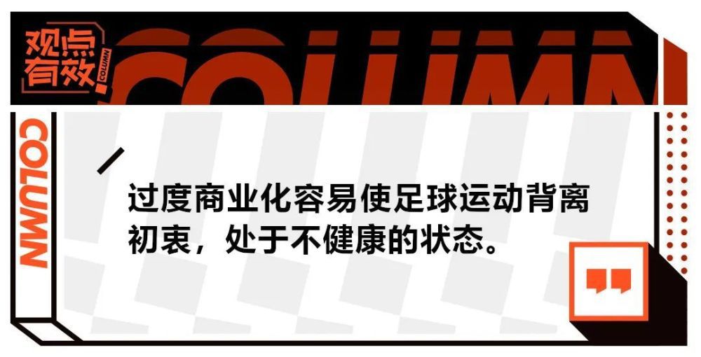 此时，整个山区一片静谧，这里人烟罕至，道路上也几乎没有车辆行驶，下面的人除了能听到风声，以及并不算大的雨点声，其他的什么声音都没有。